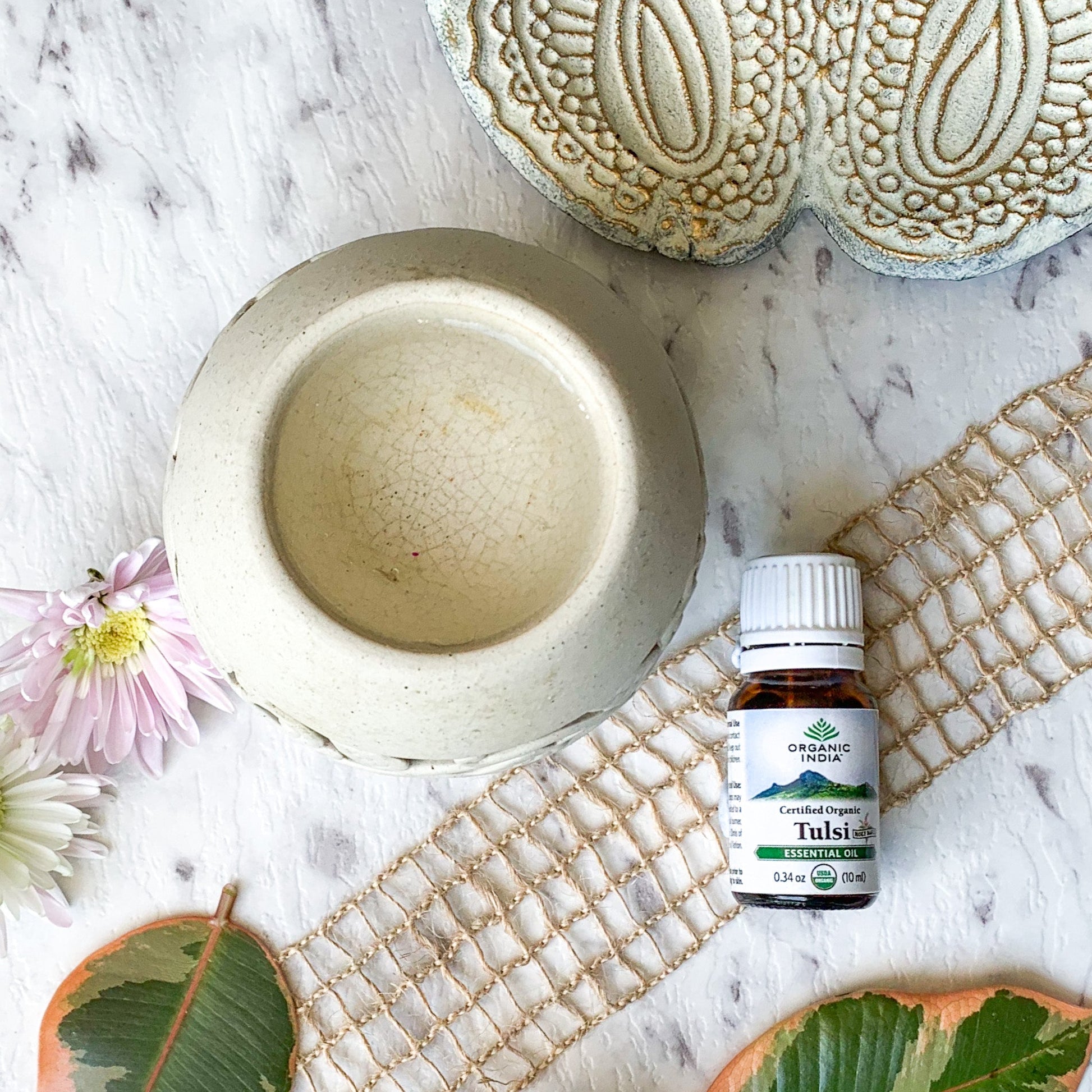 Tulsi Holy Basil Oil, Tulsi tea, organic tea, tulsi, herbal tea, herbal infusions, sleep tea, turmeric tea, ashwagandha, holy basil, holy basil tea, green tea, lemon ginger tea, tea for sleep, moringa, ORGANIC INDIA, ORGANIC INDIA Australia, herbal supplements